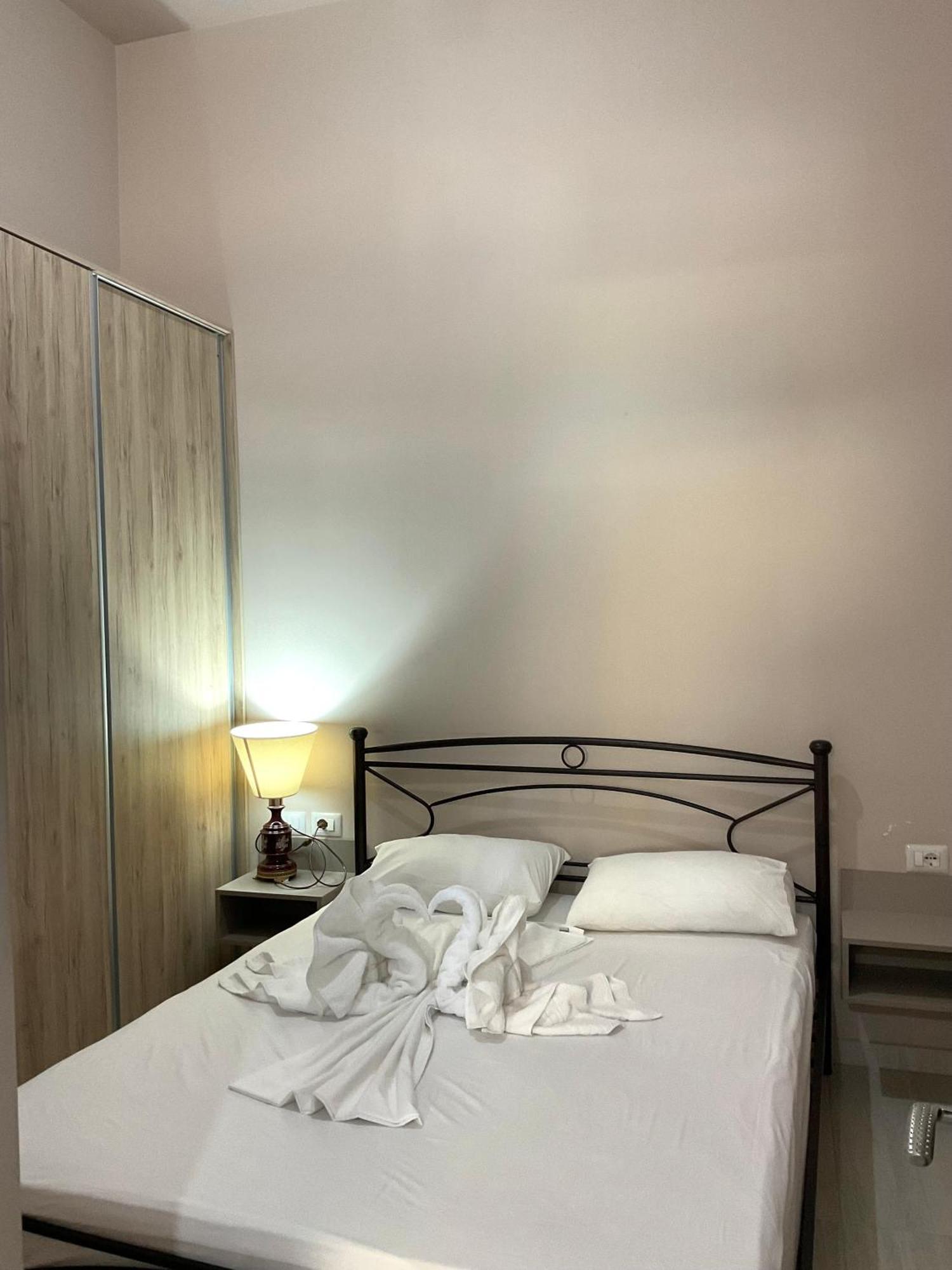 Mojito Beach Apartments With Free Parking Saranda Chambre photo